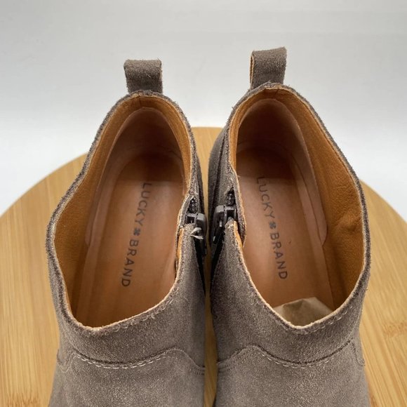 Lucky Brand Womens Shoes 7.5 Beige Taupe Suede Zip Side Ankle Boots Bohemian - Picture 3 of 9